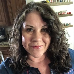 Meet your Posher, Holly